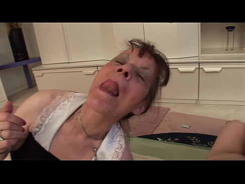 ❤️ Dvije bake i jedan djed imaju trojku ❤️ Porno kod nas ❌